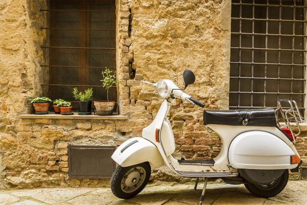 Je ne peux pas atteindre le sol avec ma Vespa (1)