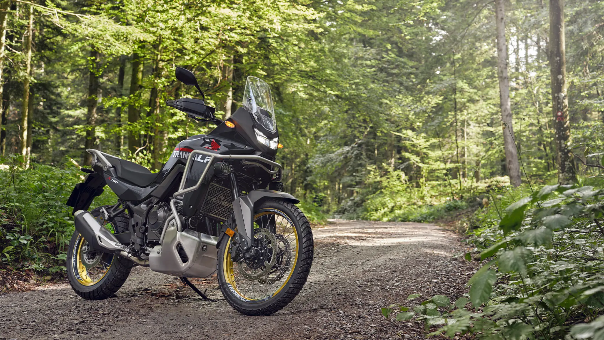 como-llegar-mejor-al-suelo-en-la-honda-xl750-transalp-2025